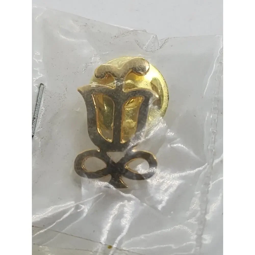 Vintage Gold Tone Tulip Flower Lapel Pin Bow Ribbon Openwork NOS Sealed